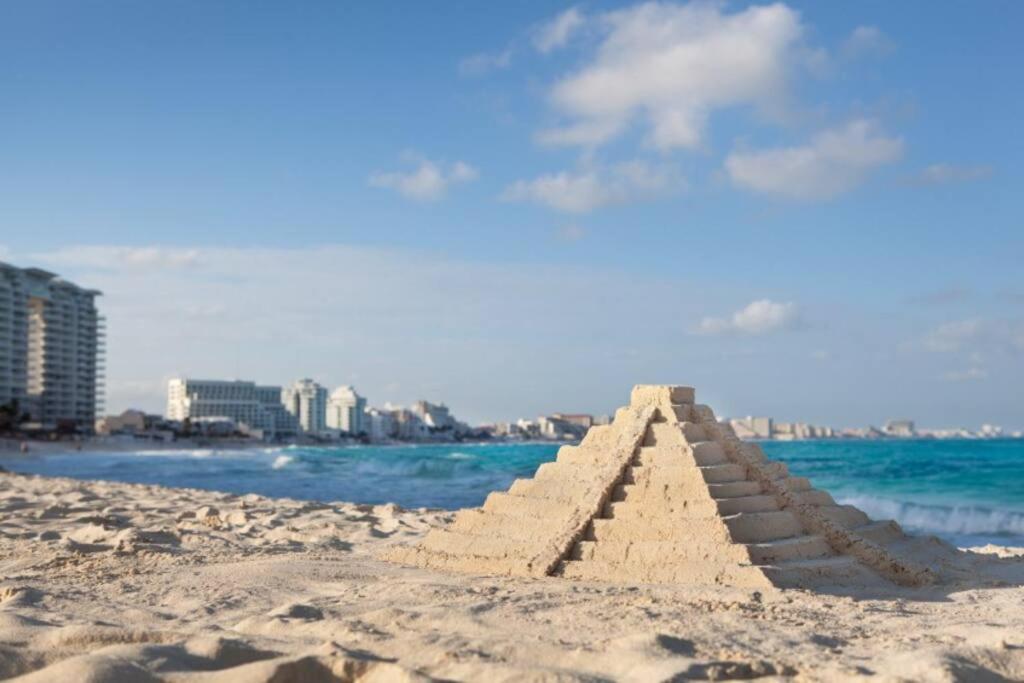Villa Aurora Beautiful Beachfront Apartment Cancún Kültér fotó