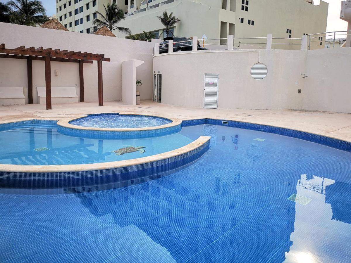 Villa Aurora Beautiful Beachfront Apartment Cancún Kültér fotó
